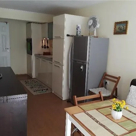 Apartment Cozy In The Hart Of The