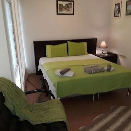 Apartment Cozy In The Hart Of The