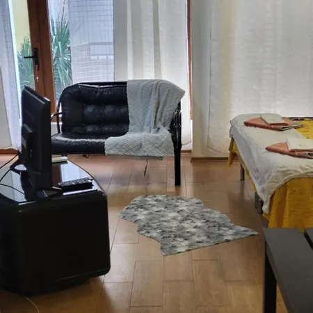 Cozy In The Hart Of The Апартаменты Варна