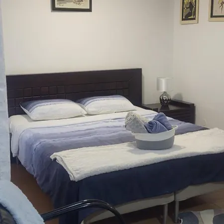 Апартаменти Cozy In The Hart Of The Варна